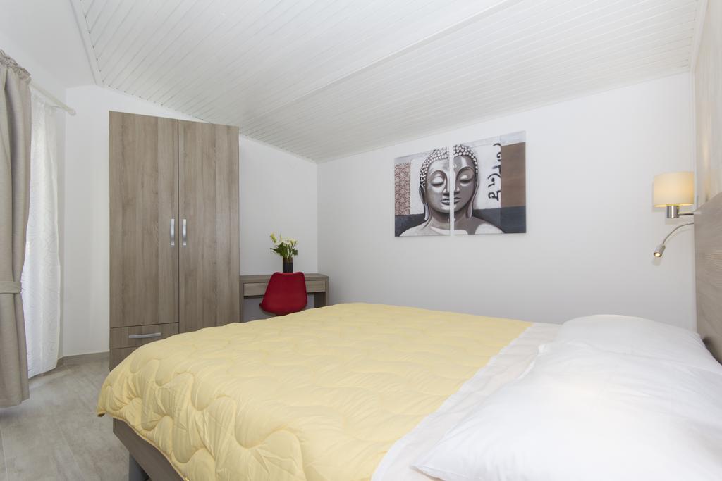 Alison Apartments Premantura Luaran gambar