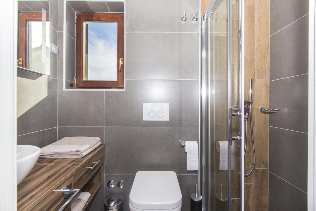 Alison Apartments Premantura Luaran gambar