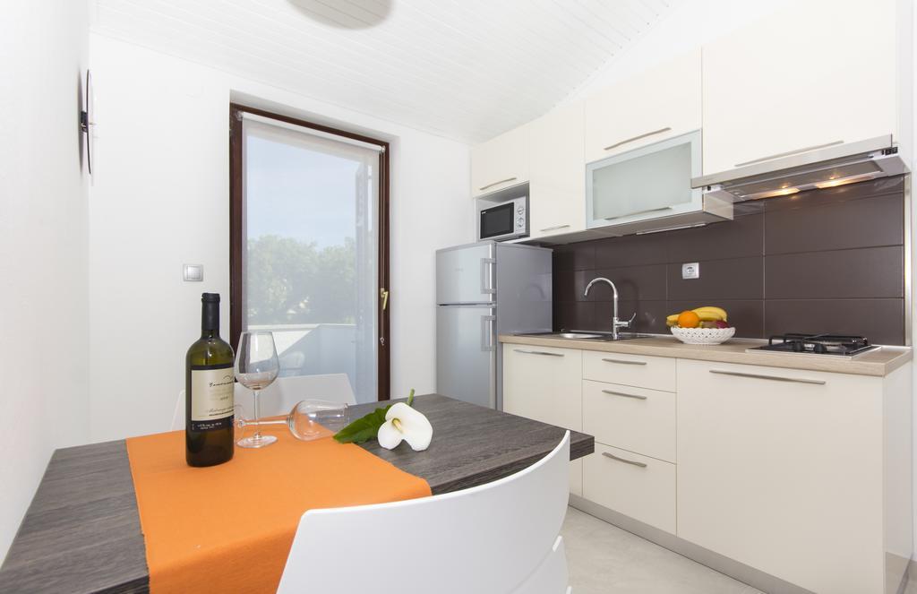 Alison Apartments Premantura Luaran gambar