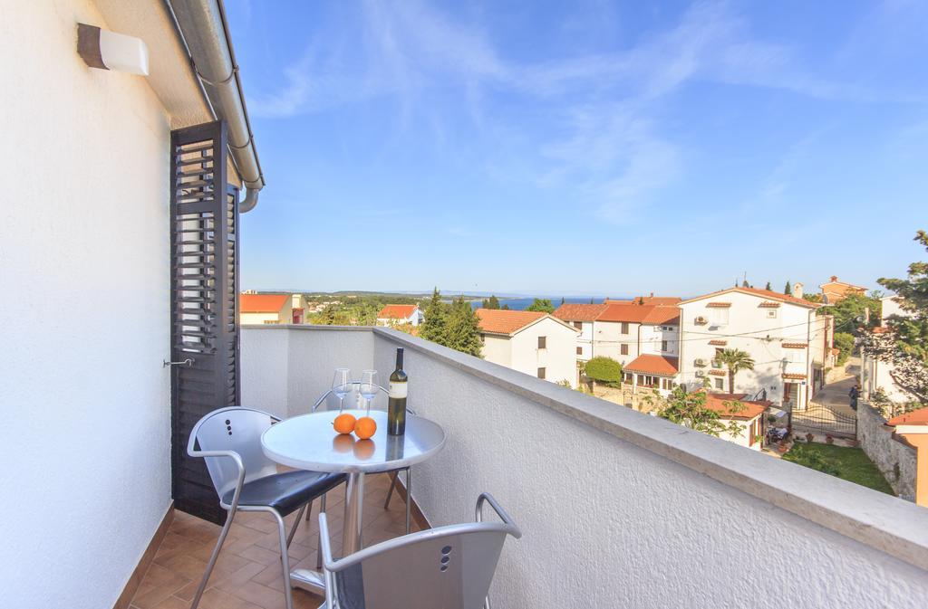 Alison Apartments Premantura Luaran gambar