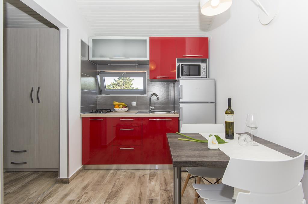 Alison Apartments Premantura Luaran gambar