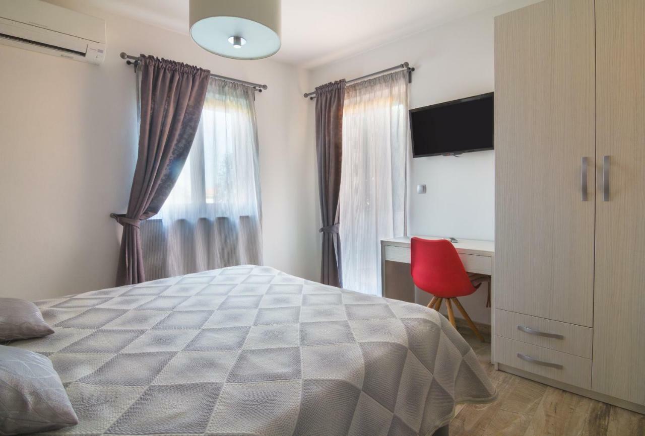 Alison Apartments Premantura Luaran gambar